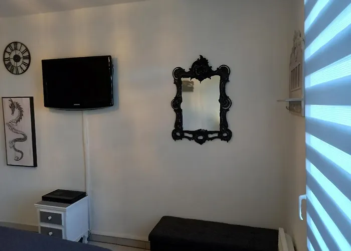 Blue Horizon T4 3 Bedrooms Panoramic Sea View Apartment Saint-Raphael (Var)